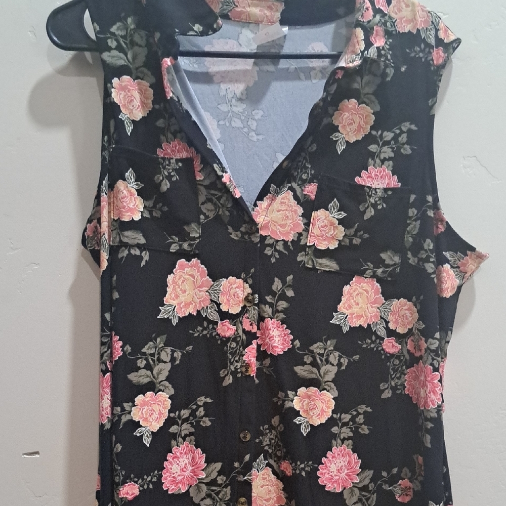 Floral Sleeveless Black Top